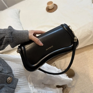 Women Minimalist PU Leather Underarm Bag Vintage Niche Design Shoulder Bag With Gold Metal Chain Lettering Magnetic Closure Handbag