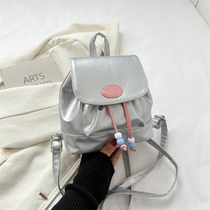 Damen Französische Mode Mini Rucksack Metallic Silber Kordelzug Klappe Kleine Tasche Mit Perlen Lässig Vielseitig Kunstleder Denim Daypack