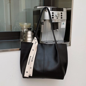 Vintage black faux leather tote bag with fashion ribbon and large capacity design