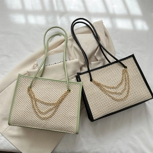 Women Large Capacity Woven Tote Bag Contrast Color PU Leather Trim Shoulder Bag With Gold Metal Chain Summer Casual