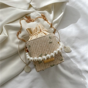 Sac Seau En Paille À Broderie Florale Poignée En Künstliche Perles Cordon Sac Bandoulière Chaîne Métal Vintage Français Été Femmes