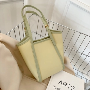 Large Capacity PU Leather Tote Bag Contrast Color Bucket Handbag With Inner Pouch Minimalist Casual Women Shoulder Bag