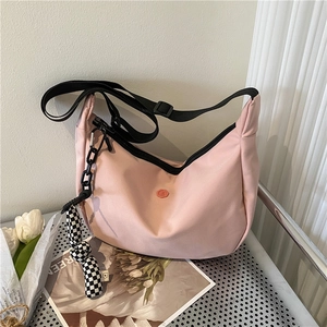 Sac À Bandoulière Croissant En Nylon Minimaliste Pour Femmes Grande Capacité Sac Hobo Avec Charme À Damier Décontracté