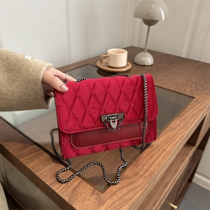 Elegant Quilted Velvet Shoulder Bag For Women Fashion Diamond Pattern Crossbody Bag With Metal Chain Strap Flap Lock Square Handbag