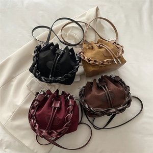 Borsa A Secchiello Con Coulisse Da Donna In Pelle PU Opaca Scamosciata Manico Intrecciato Borsa A Tracolla Moda Urbana