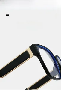 Détail des lunettes anti-lumière bleue avec charnières métalliques et monture légère