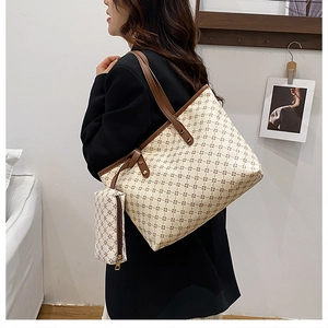 Sac fourre-tout crème minimaliste avec motif géométrique marron et mini pochette