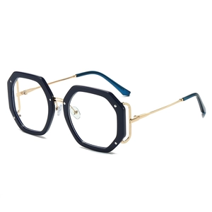 Achteckige blaue geometrische Brille mit goldenen Metallbügeln und hohlem Seitendesign