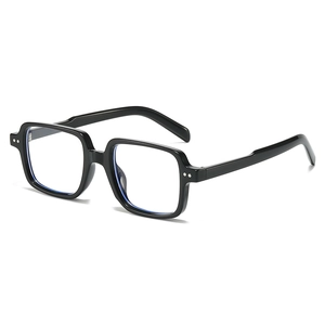 Klassische 2025 quadratische schwarze Sonnenbrille mit Nieten und UV400-Schutz