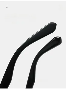 Details zu ergonomisch geschwungenen Brillenbügeln der schwarzen quadratischen Sonnenbrille