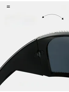 Detail of integrated nose pads and metal hinge on square oversized diamond sunglasses
