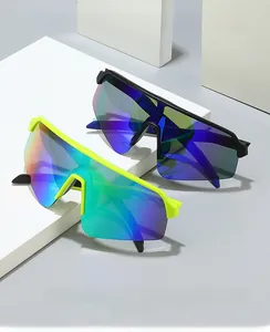 Detail of oversized sports sunglasses with blue-purple and gradient mirrored lenses