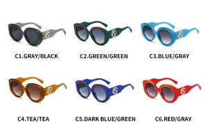Détails de six coloris de lunettes de soleil oversize avec logo S doré sur les branches