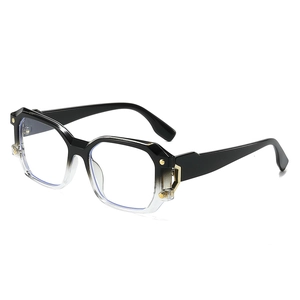 Modische quadratische Blaulichtfilter-Brille mit schwarz-transparentem Farbverlauf