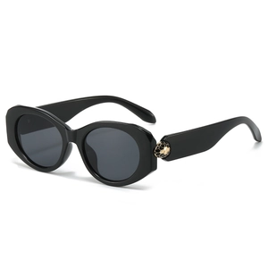 Oval Sunglasses Retro Thick Frame UV400 Protection With Metal Snake Head Decoration Fashion Eyewear For Men Women