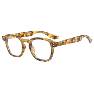 Retro tortoise square eyeglasses with thick frames and silver triple rivets detail
