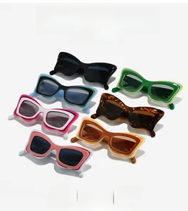 Collection détaillée de lunettes de soleil œil de chat XXL en plusieurs coloris tendance