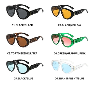 Vue détaillée des lunettes d'aviateur à double pont avec branches à chaîne épaisse en 6 coloris