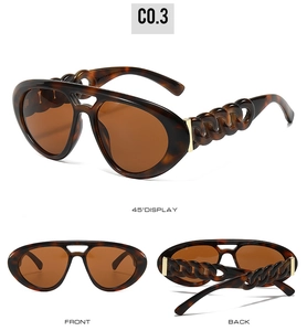Vue en trois angles des lunettes de soleil écaillés avec branches à chaîne épaisse