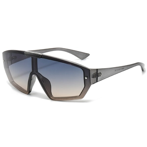 Lunettes de soleil bouclier surdimensionnées avec monture grise et verres dégradés