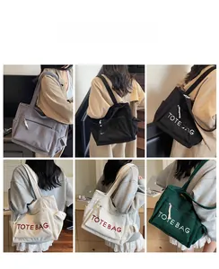 Collage von Modellen mit Cord-Einkaufstaschen in verschiedenen Farben mit Reißverschluss