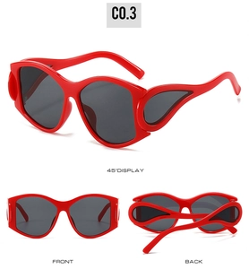Drei-Ansichten-Display der roten Punk-Sonnenbrille mit Flammenrahmen Modell C0.3