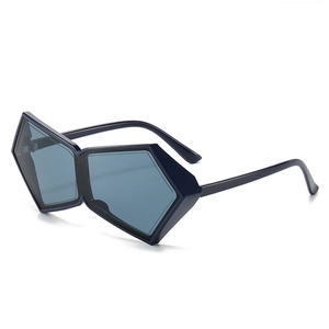 Lunettes de soleil géométriques bleu foncé avec monture brillante et verres teintés bleus