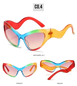 Lunettes œil de chat arc-en-ciel avec monture ondulée sous plusieurs angles
