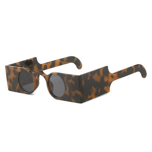 Retro tortoise shell geometric square sunglasses with dark round lenses for unisex