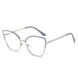 Lunettes œil de chat chic en argent pour femmes avec perles et verres anti-lumière bleue