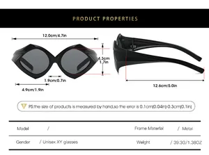 Guide des tailles montrant la largeur de 12,0 cm pour lunettes de soleil en métal