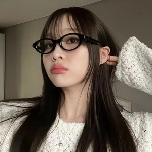 Classic black oval glasses frames with anti-blue light lenses for a stylish retro look