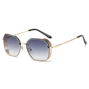Retro geometric square-round metal sunglasses with gold frame and grey gradient lenses