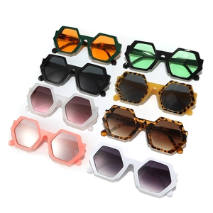 Chic polygonal oversized sunglasses collection in 8 assorted trendy colors for men and women