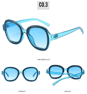 Vue en trois angles des lunettes aviateur bleues transparentes avec monture noire interne