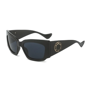 Lunettes De Soleil Carrées Pour Femmes Hommes Monture PC Protection UV Décor Anneau Métallique Branches Larges Voyage