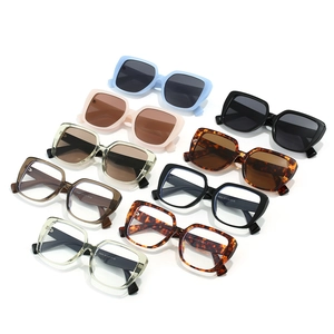 Collection de lunettes de soleil carrées œil de chat en plusieurs couleurs tendance