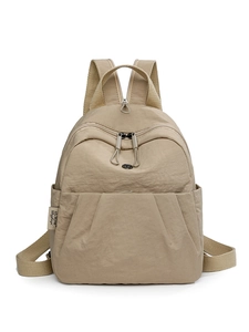 Wasserdichter beiger Nylon-Rucksack mit Fronttasche und Seitenfächern für Reisen
