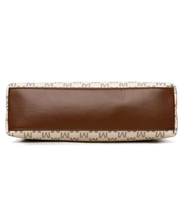 Detailed close-up of the vintage bag's rectangular leather base with fine stitching