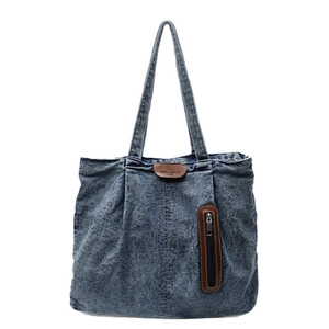Sac fourre-tout rétro en denim lavé avec grande capacité et patch logo en cuir