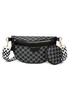 Détail du sac à bandoulière avec motif monogramme, métal doré et sangle en zigzag