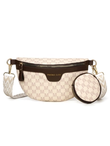 Détail du sac ceinture beige à monogramme avec porte-monnaie et bandoulière tissée
