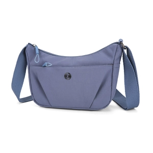 Sac bandoulière en nylon bleu avec plusieurs fermetures éclair et sangle réglable