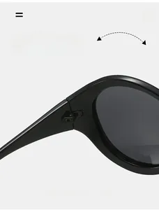 Gros plan sur la charnière durable des lunettes de soleil futuristes Y2K noires
