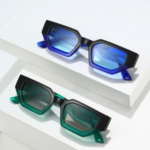Retro square sunglasses with gradient frames and UV400 lenses in a modern geometric style