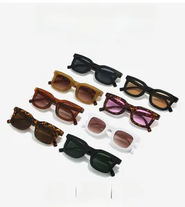 Overview of vintage square oversized sunglasses in 8 assorted colors on white background