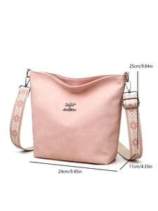 Sac bandoulière rose en toile dimensions 25x24x11cm avec large sangle à motifs ethnique