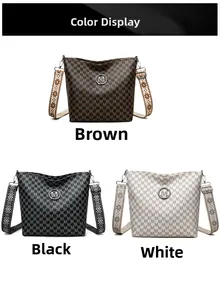 Trois sacs seau en marron, noir et blanc avec motif imprimé M et bandoulière ethnique