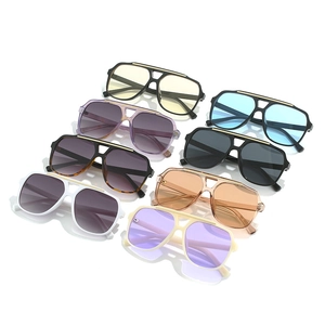 Retro double-bridge aviator sunglasses in eight colors with gold metal top bar accents