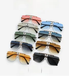 Vue à plat de lunettes de soleil sans monture dégradées en huit couleurs et double pont